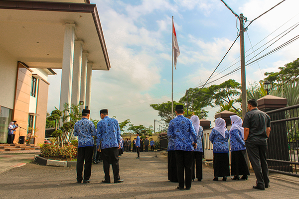 haripahlawan1.jpg